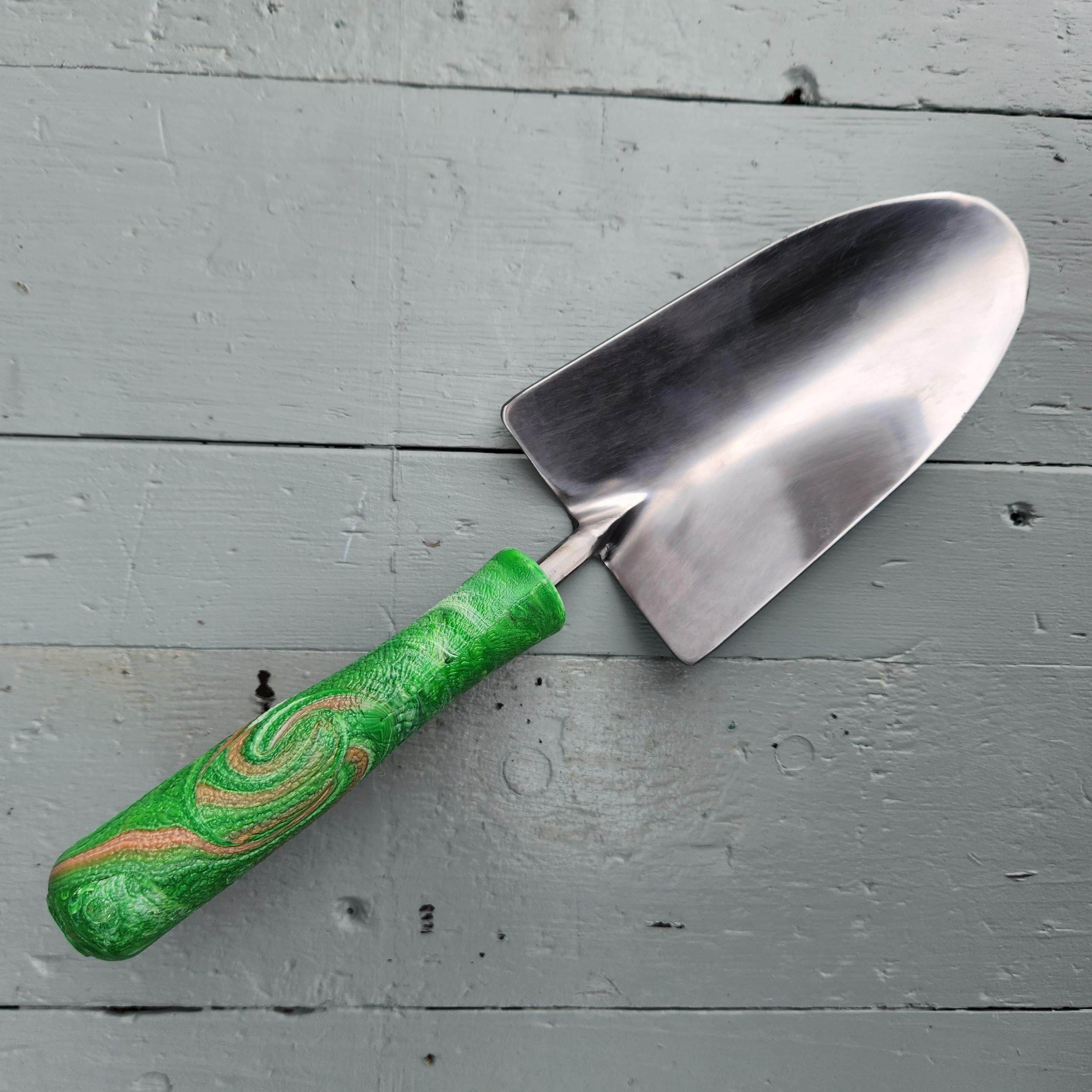 Green Ocean Plastic Trowel (was £23 now £21)